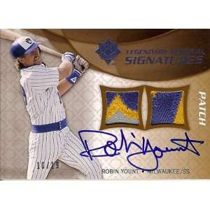  09 UD ROBIN YOUNT Ultimate Dual Patch Autograph /19 