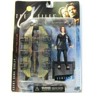  TVM14   The X Files Scully figurine