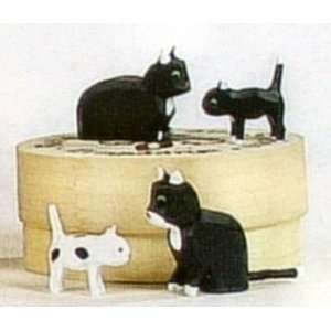    Erzgebirge Wood Miniature Animals Cat Family