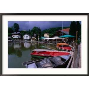  Boats, Inn and Restaurant Above Waterfall Trail in Black 