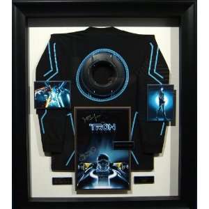  TRON Legacy Cast Signed Home Theater Display   Sports 