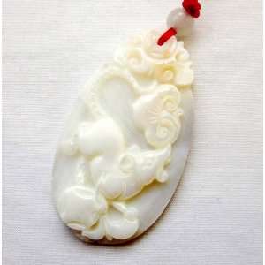  Natural Shell Chinese Zodiac Fortune Rat Mouse Amulet Pendant Jewelry