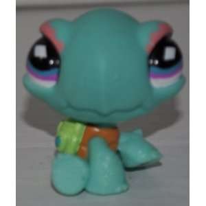 Turtle #522 (Green, Blue/Purple Eyes, Pink Eyeliner) Littlest Pet Shop 