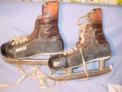 Vintage Philadephia Flyers Bobby Clark Game Used Skates  