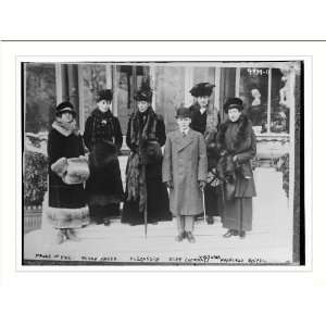  Photo (L) Maude of Fife, Queen Maude, Alexandra, Olaf of 