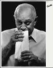 1987 University of Washington Coach Jerry Tarkanian chewing on towl 