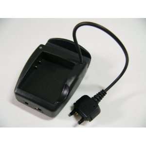  1327o530 Dual Desktop Battery Charger for Sony Ericsson 