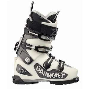  Garmont Asylum Ski Boots Womens 2012   23.5 Sports 