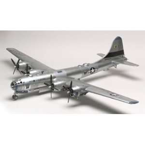   48 Monogram Classic B29 Superfortress Aircraft Kit Toys & Games