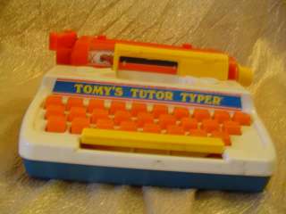 VINTAGE 1977 TOMYS TUTOR TYPER WORKS VTG TOY  