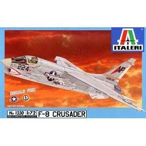  1230 1/72 F 8E Crusader Toys & Games