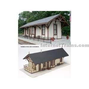  Built Up Maywood Train Station   Gray w/Maroon Trim Toys & Games