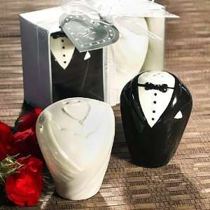  Bride and Groom Salt and Pepper Shakers Health & Personal 