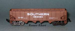 Maisto Diecast Metal 4 Hopper Southern RR Car   1144  