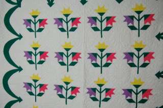 This STURDY cotton 30s/40s Carolina lily quilt is hand pieced, hand 