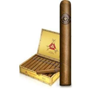    Montecristo   Double Corona   Box of 25 Cigars