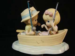   Moments Couple In Boat The Perfect Catch RARE Chapel Exclusive  