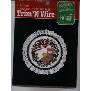  Trim N Wire Counted Cross Stitch Kit Bear in a Wreath 