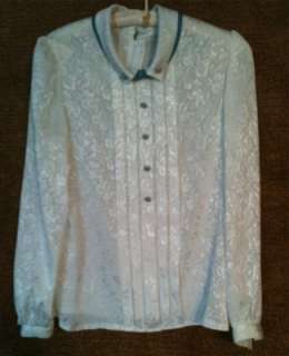   VIntage Retro White & Blue Top Shirt Blouse Collared Clothing M  