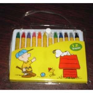    Peanuts Charlie Brown & Snoopy Crayons in Carrier Toys & Games