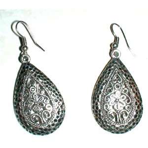  Tibetan Silver Flower Design Fish Hook Earrings Womens 