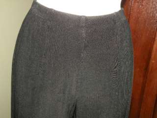CHICOS TRAVELERS Cropped Capri Black Slinky Knit PANTS Size 1 8 10 