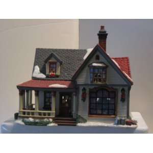  Holiday Time 2004 Village Collectibles Porcelain Lighted Farm 