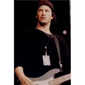  KEANU REEVES BASS GUITAR DOGSTAR PHOTO4X6 18982 