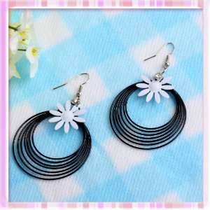 Beauty White Flower and Black Circle Rhinestone Metal Earrings 1 Pair 