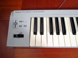 Here is a very nice Roland PC 200 MK II Keyboard.