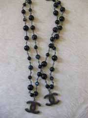910 Chanel Tarnished CC Charm Black Blue Glass Pearls 19.75 Chain 