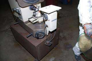 MITUTOYO PH 350H OPTICAL COMPARATOR WITH READOUT INV5  