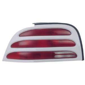 94 95 FORD MUSTANG Left Tail Light (W/ WHITE RIM) Driver (1994 94 1995 