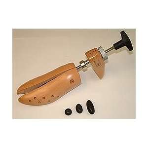  Shoes Stretcher   Mens sizes 12 1/2 to 15  Wooden 