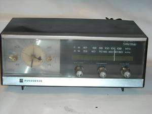 Vintage Panasonic Clock Radio AM FM Alarm RC 6017  