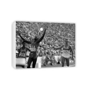 Carl Lewis   Canvas   Medium   30x45cm