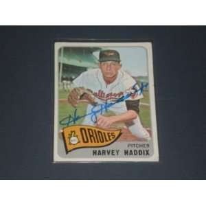  Harvey Haddix Signed 1965 Topps Card #67 JSA (d.94 