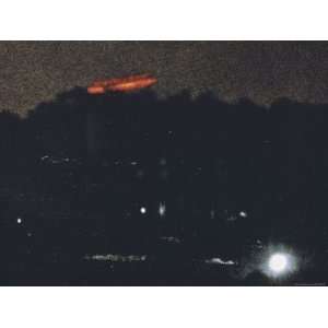 UFO Photographed by Mark Roth Over a Park in Queens New York Premium 