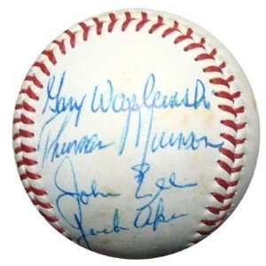 Thurman Munson Autographed Baseball   Official AL Cronin PSA DNA 