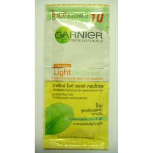  Garnier Naturals Light Oil Control Whitening Uv Cream Made 