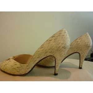 Stuart Weitzman Cream Snakeskin Heels Size 8.5