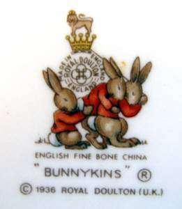 Royal Doulton Bunnykins   Ring A Ring ORoses plate  